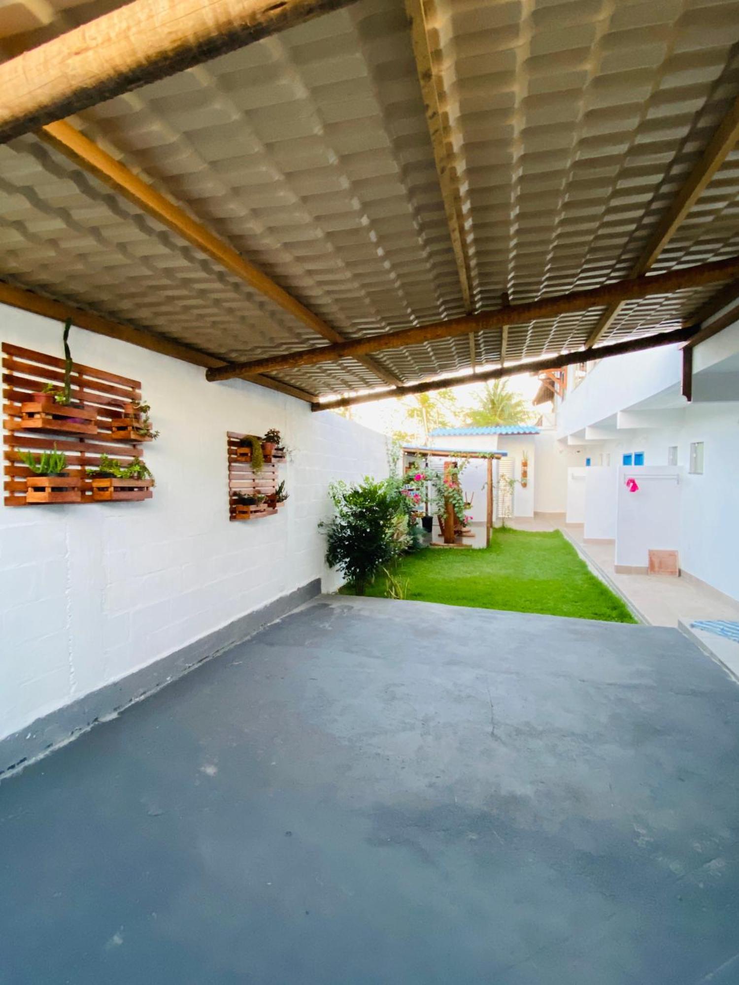 招待所 Hanua House